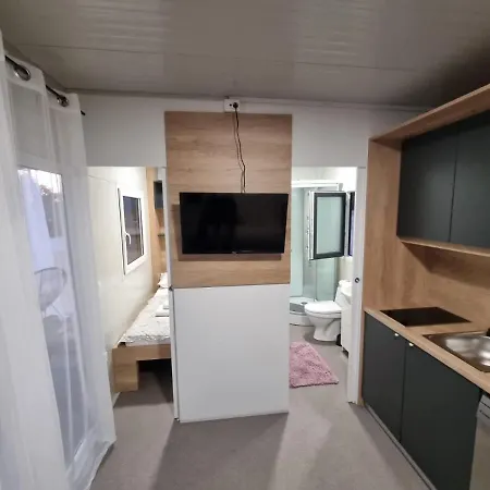 펜션 Mobile Petra 스베티 페타르