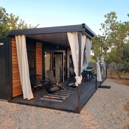 Mobile Petra 펜션 스베티 페타르